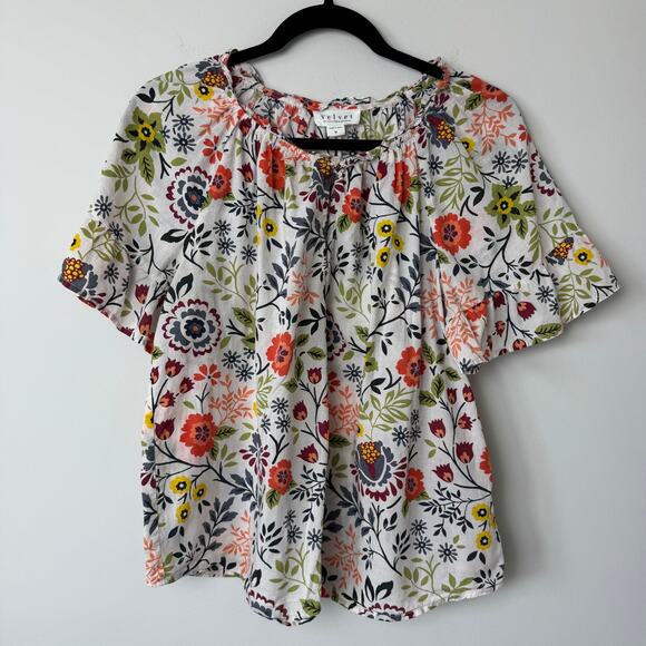 Velvet by Graham & Spencer Lucy Floral Boho Blouse Size Medium - Picture 2 of 9